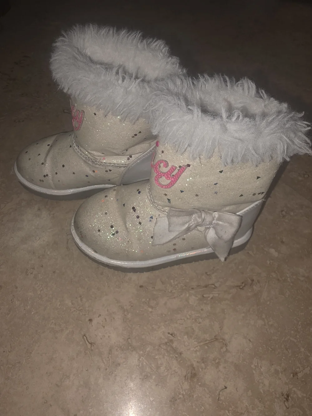 Juicy Couture Girls Glitter Faux Fur Winter Boots – Size 7